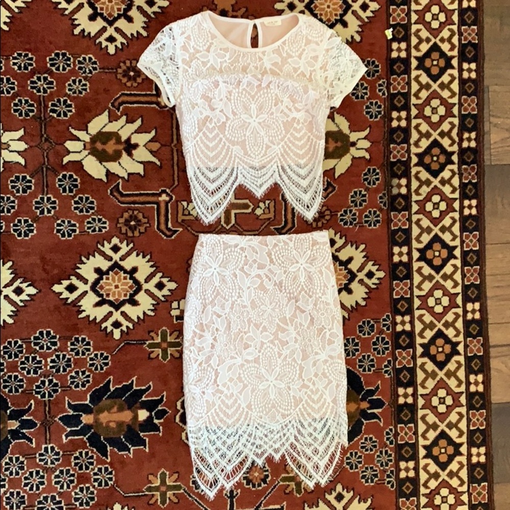Adorable white lace set